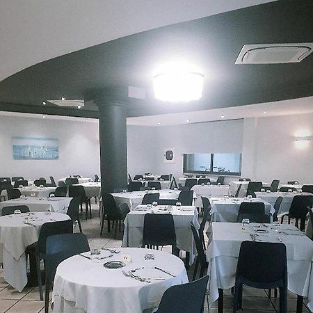 Hotel Prater Cesenatico Buitenkant foto