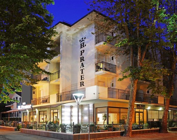 Hotel Prater Cesenatico Buitenkant foto