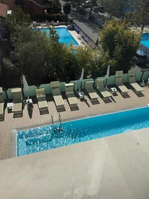 Hotel Prater Cesenatico Buitenkant foto