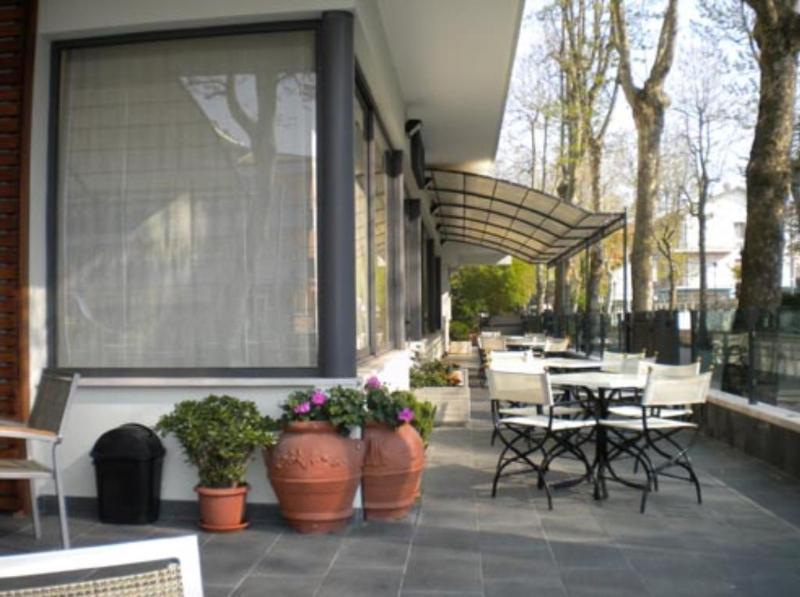Hotel Prater Cesenatico Buitenkant foto