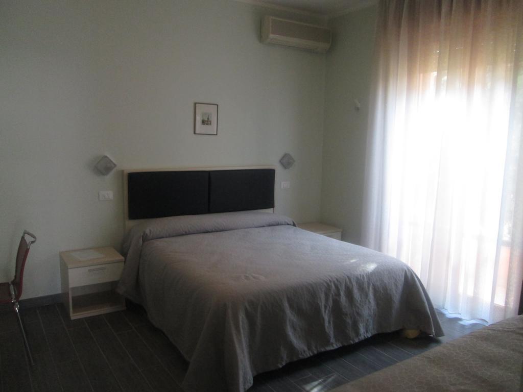 Hotel Prater Cesenatico Kamer foto
